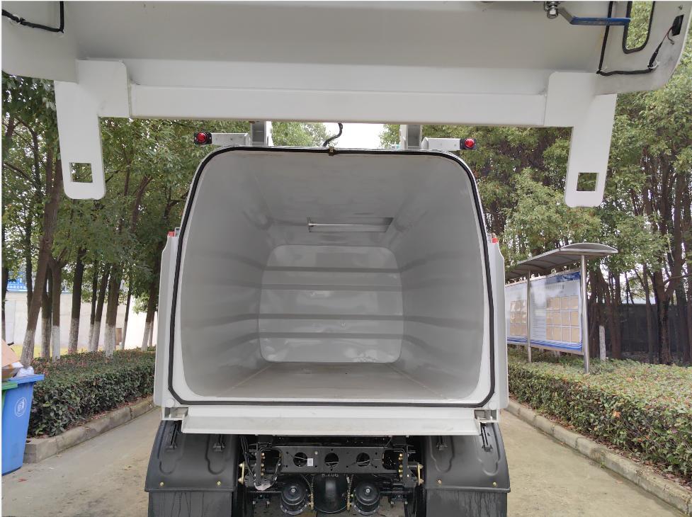 程力壹為8.6方純電動(dòng)餐廚垃圾車圖片5