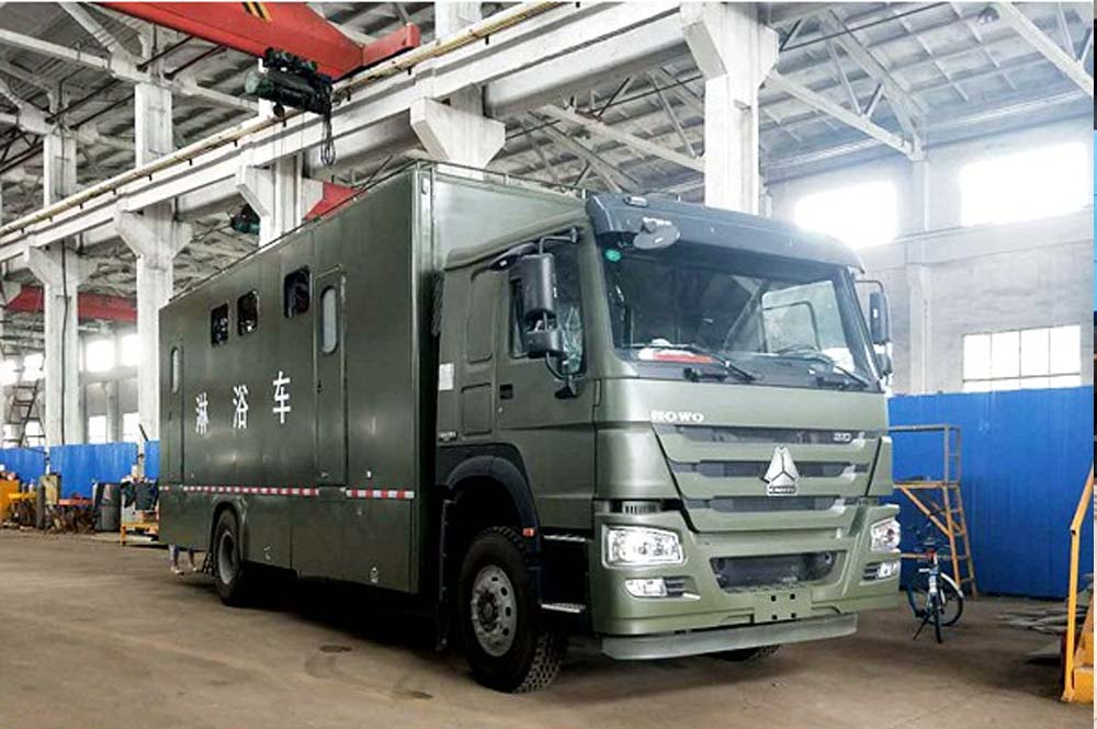 重汽豪沃單批次6人淋浴車(chē)圖片4